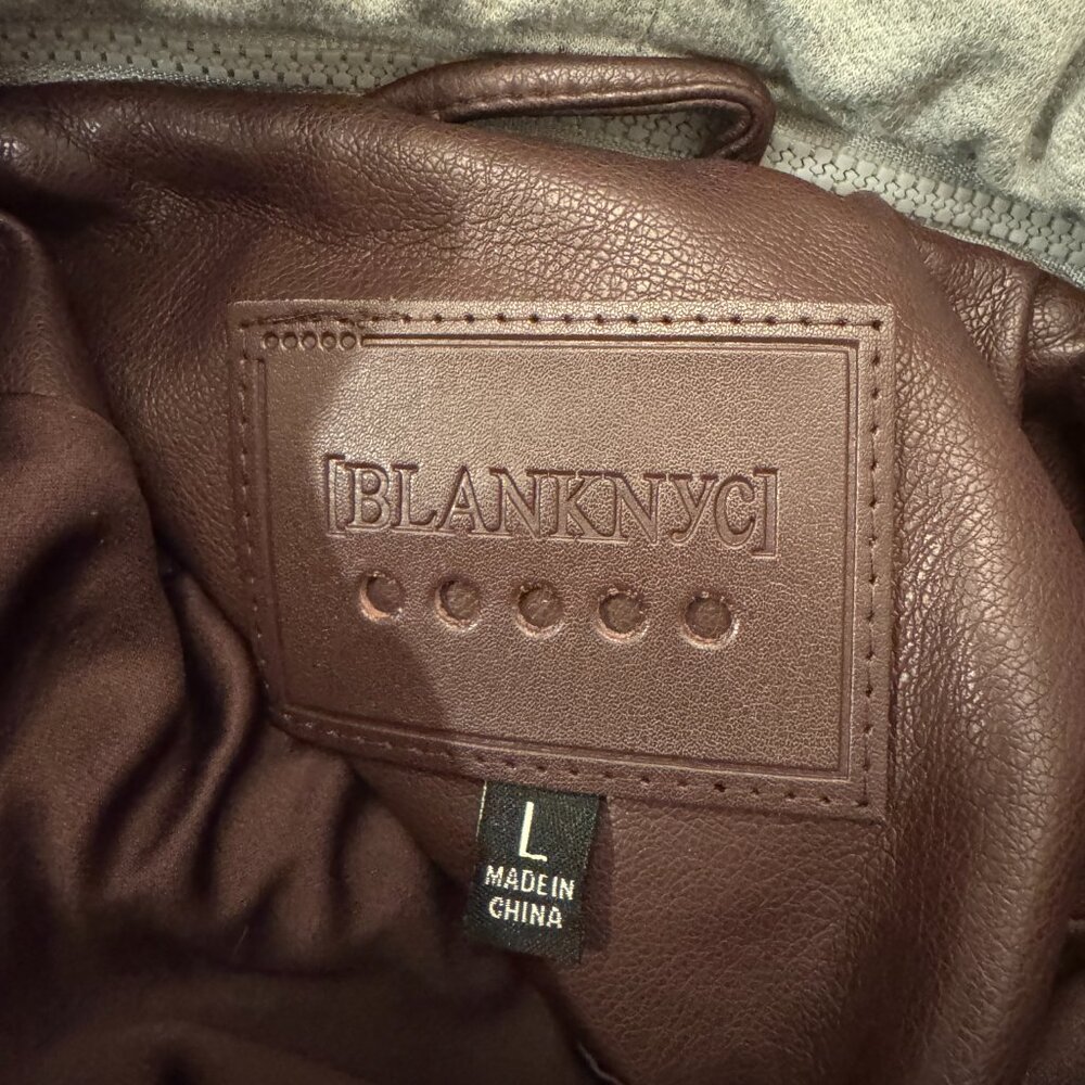 BLANKNYC Burgundy Gray Faux Leather Bomber Jacket w/Removable Hood Size Large - Picture 8 of 9